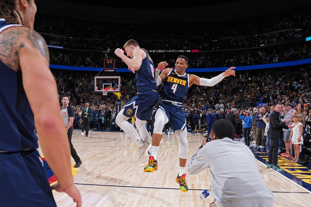 赛季中期的 赛季中期的