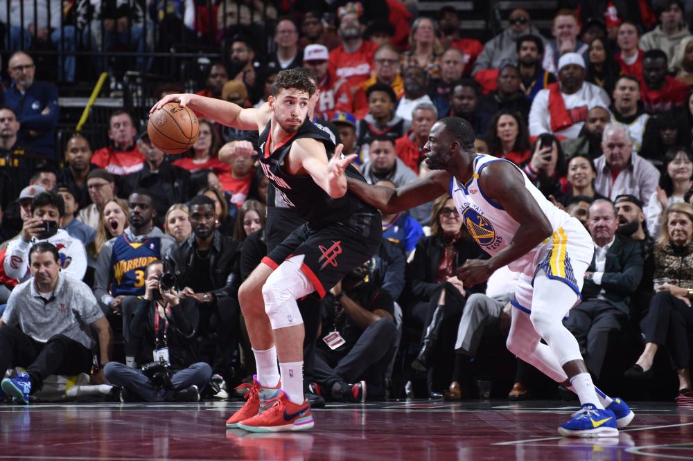 的异常稳健 的异常稳健