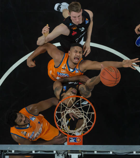 第一的背后 第一的背后