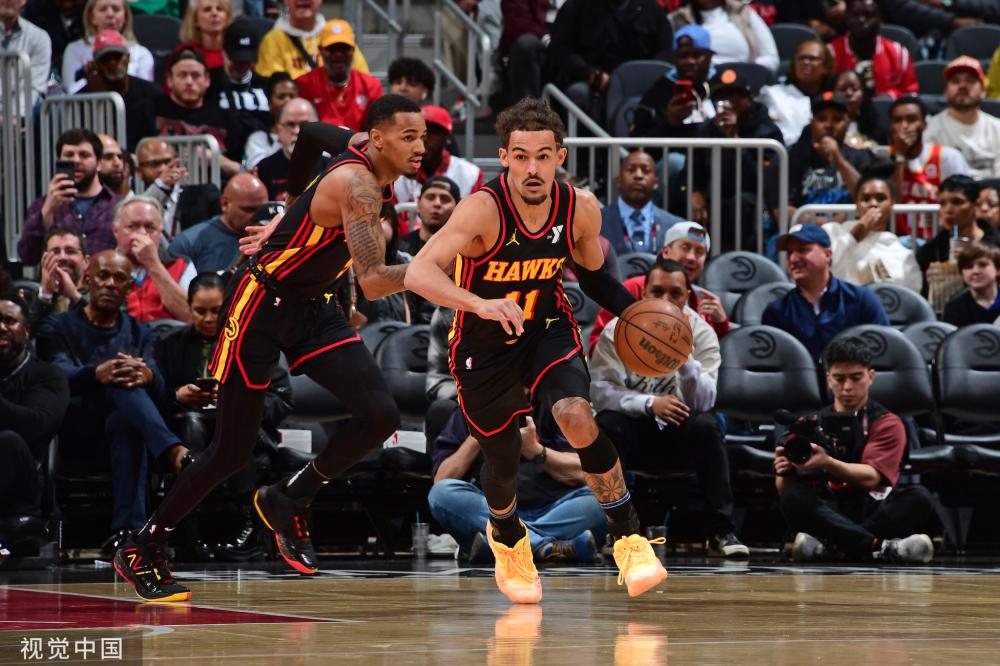 享了她的故 享了她的故