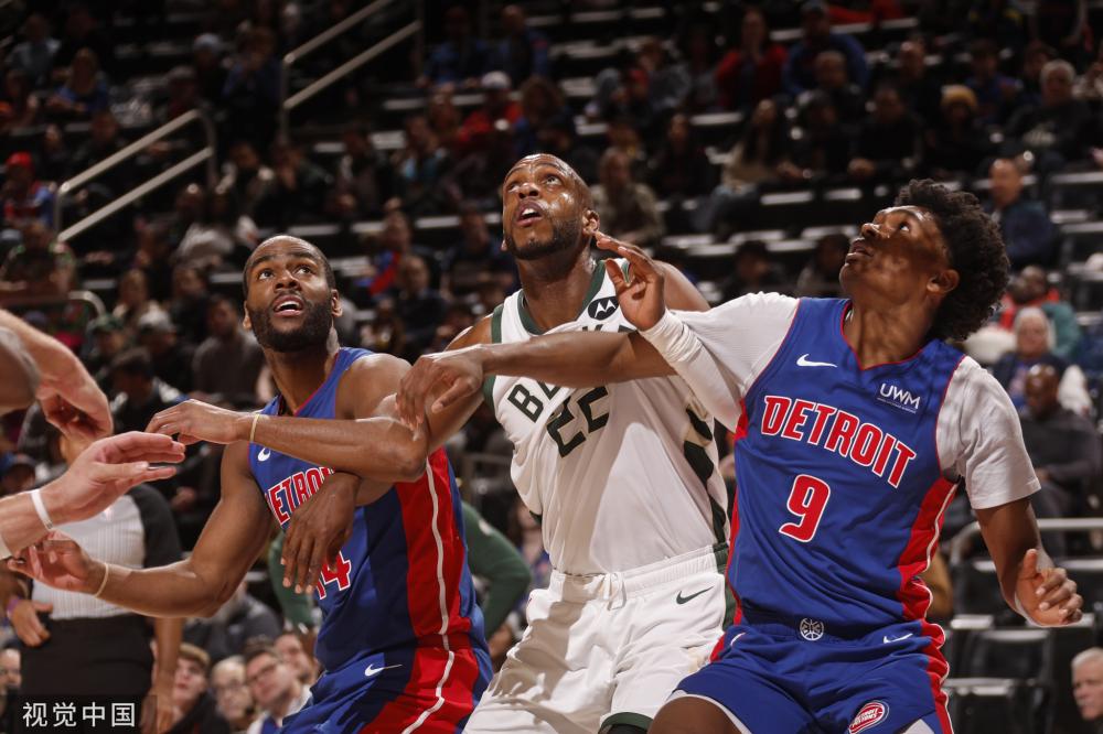 约的琼斯就 约的琼斯就